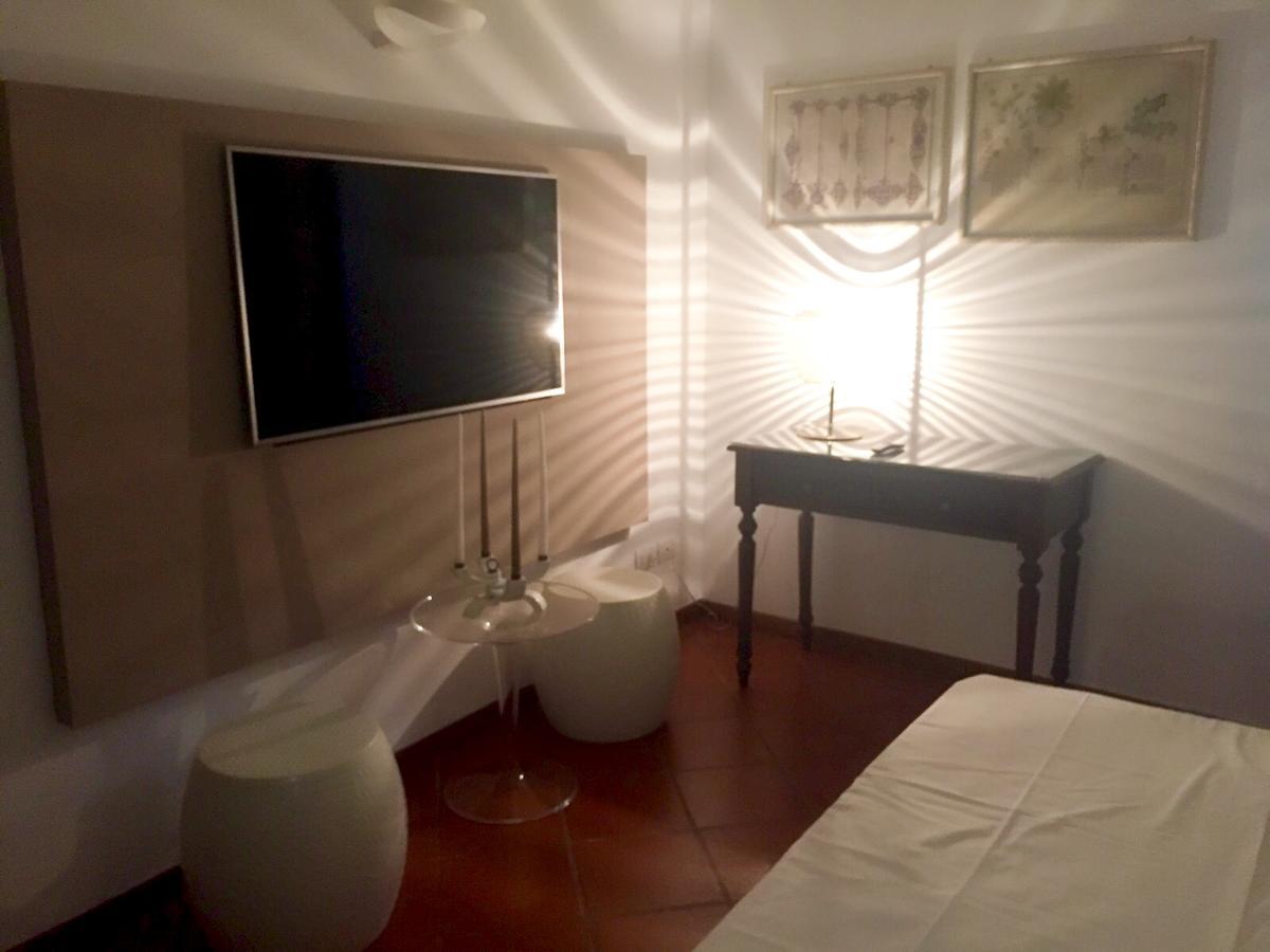 Marie Rose Luxury B&B & Apartment Desenzano del Garda Buitenkant foto