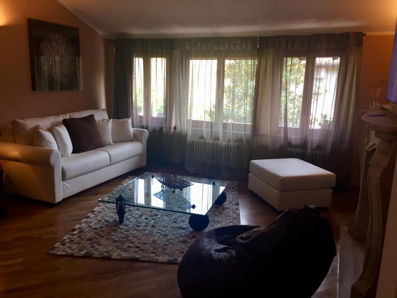 Marie Rose Luxury B&B & Apartment Desenzano del Garda Buitenkant foto