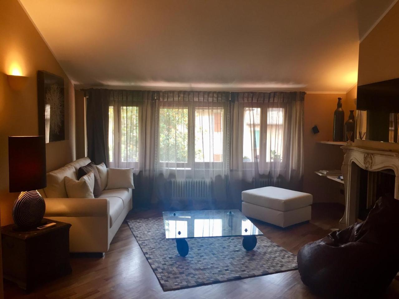 Marie Rose Luxury B&B & Apartment Desenzano del Garda Buitenkant foto